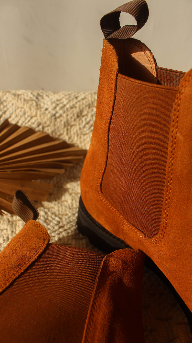 Tan Suede Ferneto Chunky Chelsea Boots